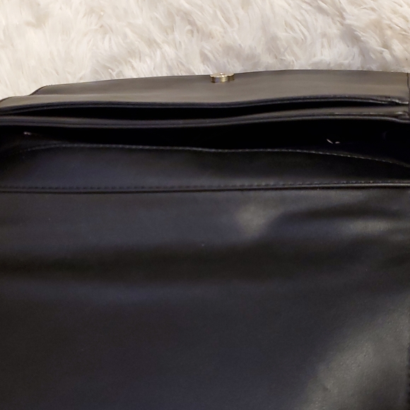 NWOT Nine West Black Bag with Gold Accents - Picture 12 of 13